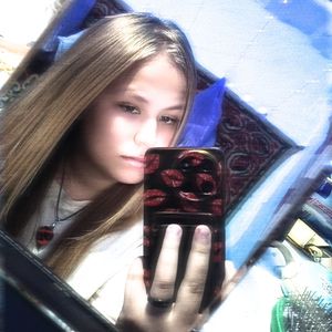 Looky_177317671489639