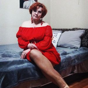Красивая Алевтина