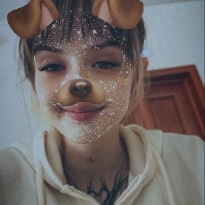 Looky_172589772179889