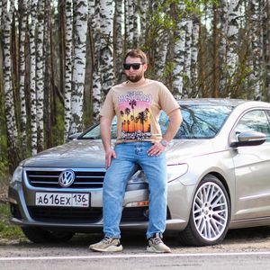 Дмитрий Калинин