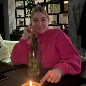 Аня__Looky