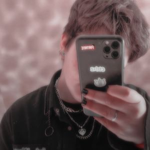 Looky_1668693355757