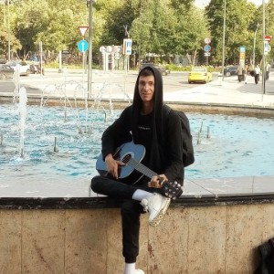 Неоновый Лисёнок