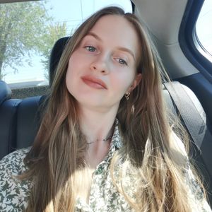juliett_happy