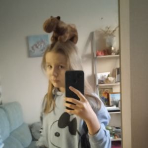 Looky_1701253802732