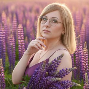 Юлия Лановая