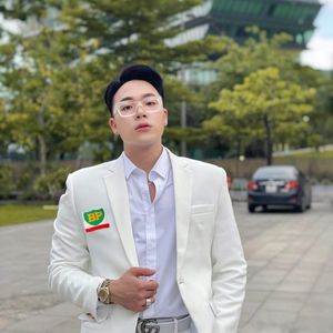 Elvis xoung